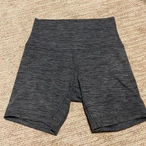 Lululemon grey align shorts 6 inch inseam